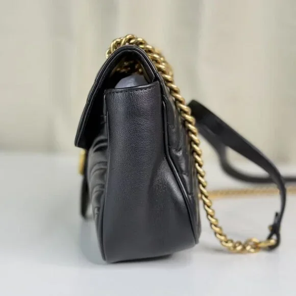 Gucci Black Leather Medium Marmont Shoulder Bag with Gold Hardware - Picture 2 of 9